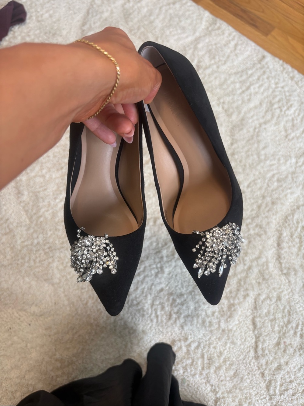Black Embellished Pointed-Toe Women’s Flats